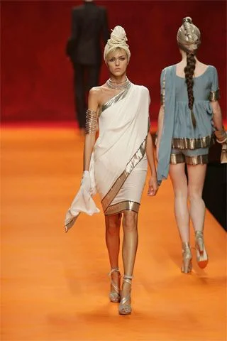 Look 44